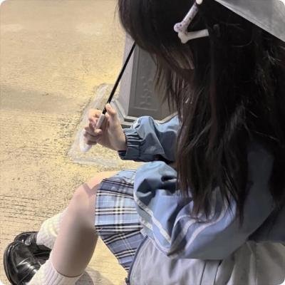 水色站